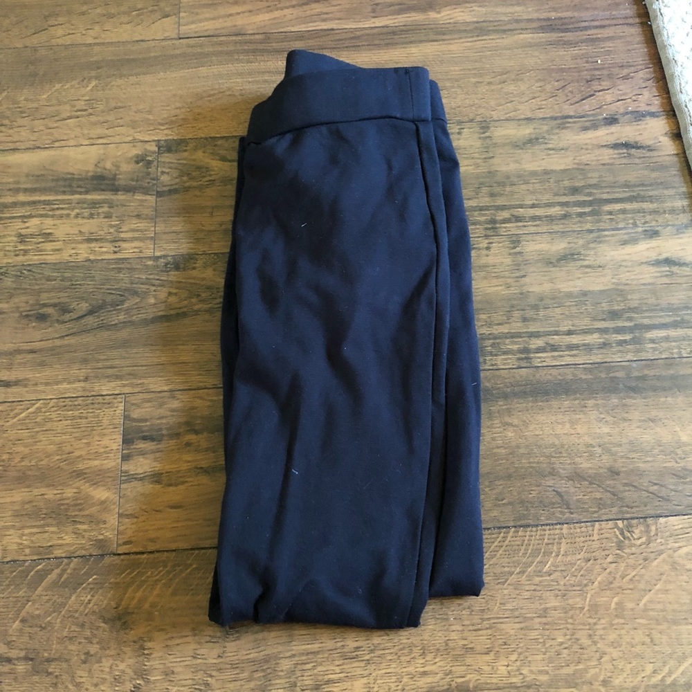 Thick black leggings
